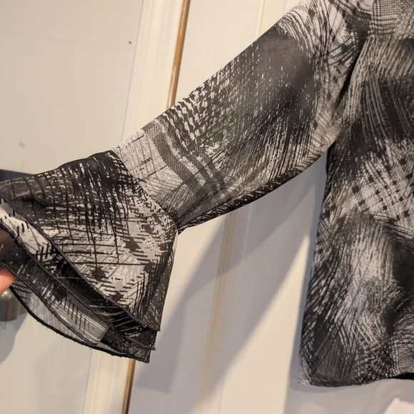 Chico's Sheer Black White Bell Sleeves Size 1 Ruffled Blouse Y2K 90s Artsy - Picture 2 of 9